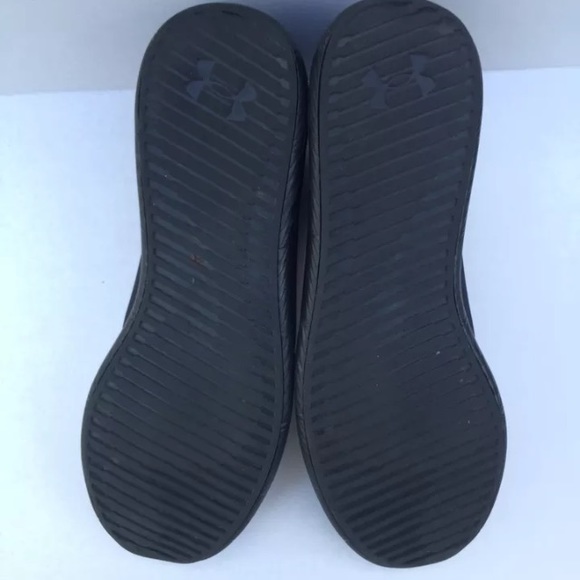 Under Armour (Sz 11) Charged 24/7 Low Shoes - Picture 5 of 6